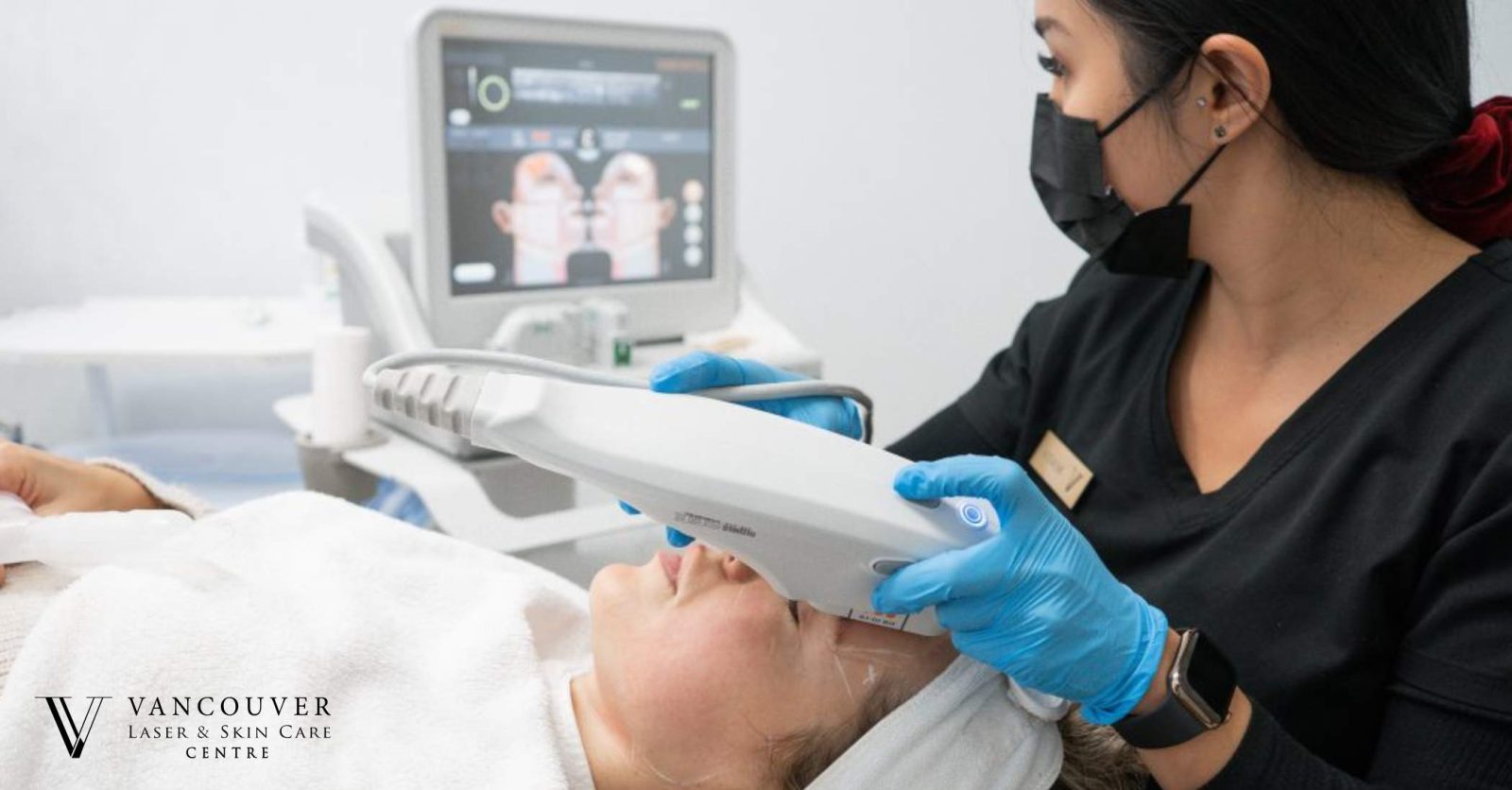 A dermatologist preparing to inject Sculptra®
